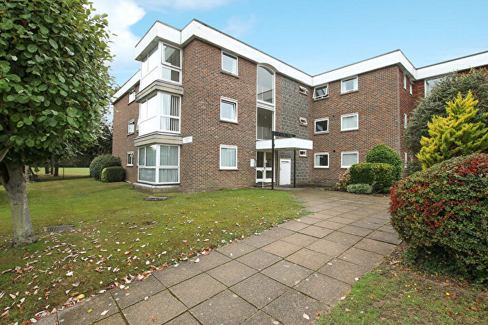2 Bedroom Flat To Rent In Goring Street, Worthing, BN12