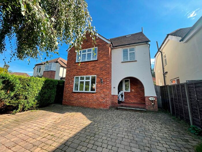 4 Bedroom Detached House To Rent In Cavendish Road, Woking, GU22