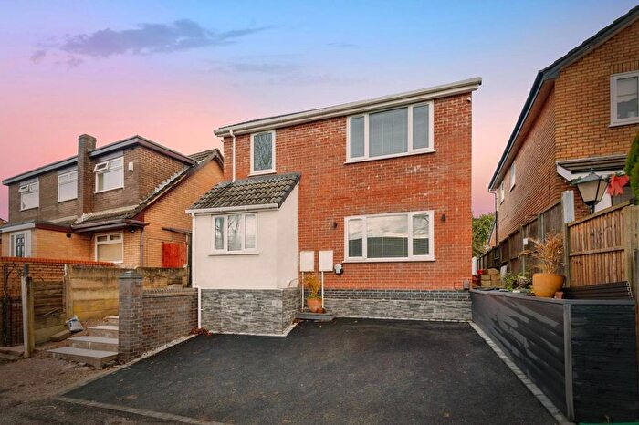 3 Bedroom Detached House For Sale In Hawthorn Road, Sutton Leach, St. Helens, Merseyside, WA9