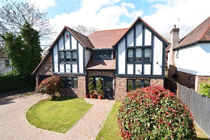 5 Bedroom Detached House For Sale In A Superbly Presented Fabulous Detached Home On Bell Barn Road, Stoke Bishop, BS9