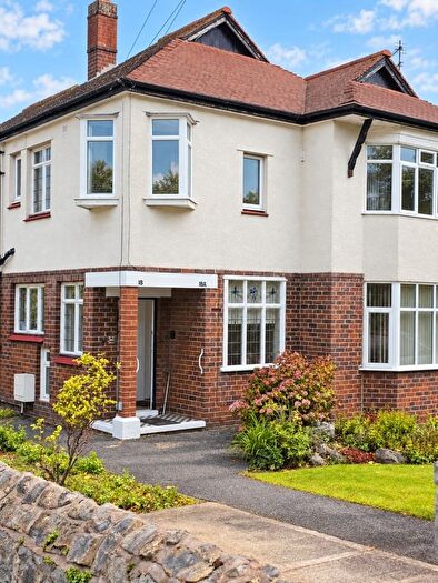 2 Bedroom Flat To Rent In Brompton Avenue, Rhos On Sea, LL28