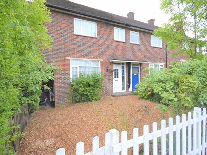 3 Bedroom Semi-Detached House To Rent In Catterick Way, Borehamwood, WD6