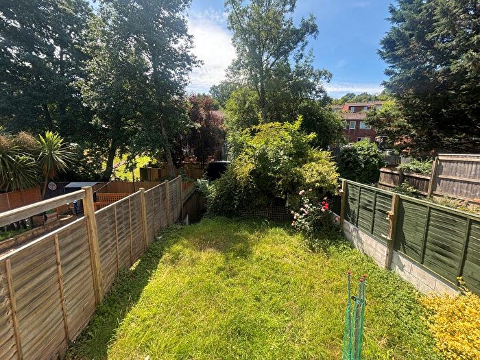 4 Bedroom House To Rent In Gloucester Road, Exwick, EX4