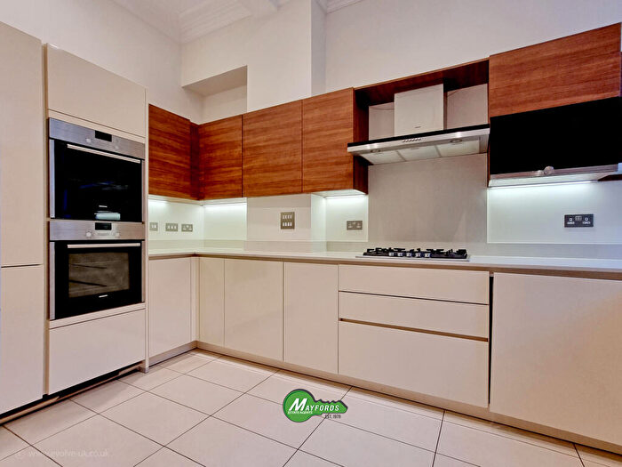 4 Bedroom Flat For Sale In Havanna Drive, Carmel Gate, London, NW11
