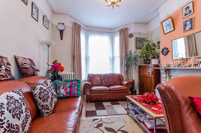 5 Bedroom Property For Sale In Kingswood Road, Brixton Hill, London, SW2