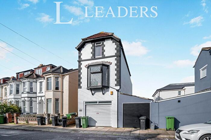 4 Bedroom House To Rent In Worthing Road, Southsea, PO5