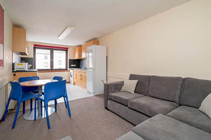 5 Bedroom Flat To Rent In L – West Bryson Road, Edinburgh, EH11