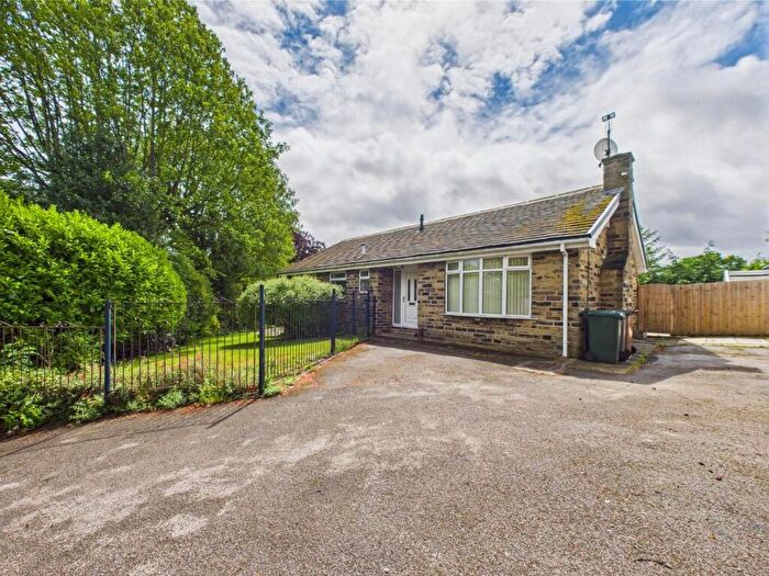 3 Bedroom Detached Bungalow To Rent In Leeds Road, Idle, Bradford, BD10