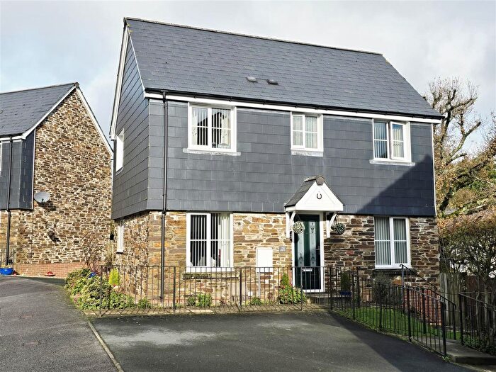 3 Bedroom Detached House For Sale In Kit Hill View, Launceston, PL15