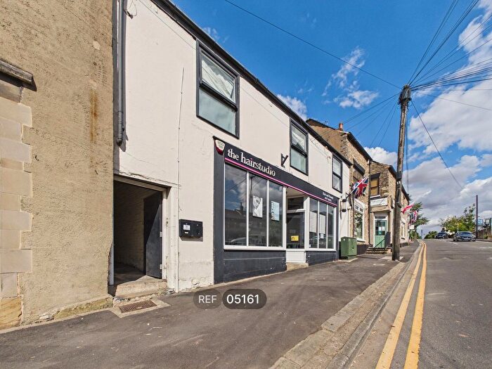 1 Bedroom Flat To Rent In Finkle Hill, Sherburn In Elmet, North Yorkshire, LS25
