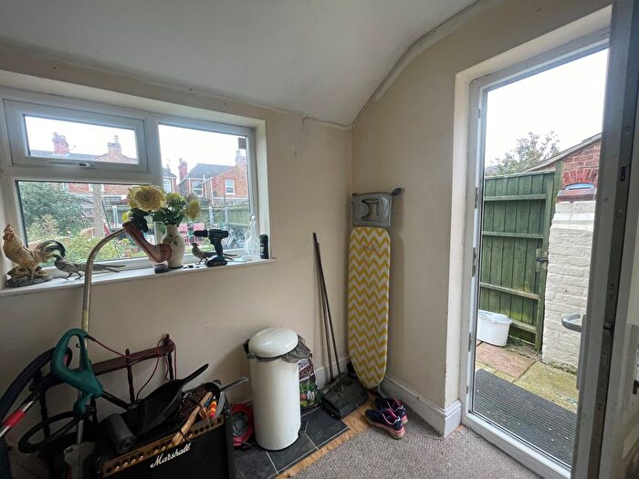 3 Bedroom Terraced House For Sale In Gertrude Street, Grimsby, DN32