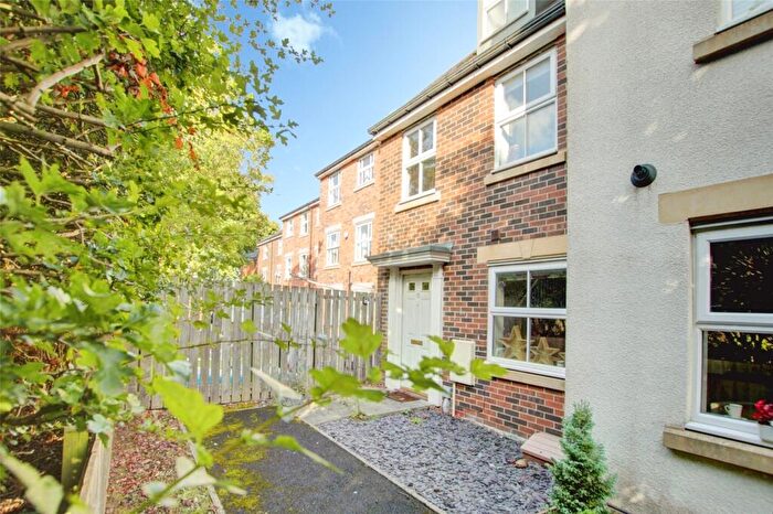 3 Bedroom Terraced House For Sale In Barrington Close, Durham, DH1