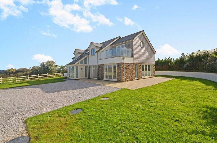 5 Bedroom Detached House For Sale In Goonearl, Scorrier, TR16