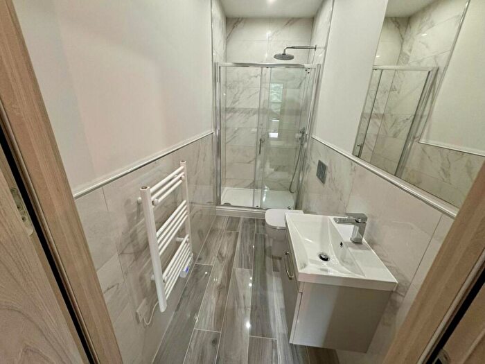2 Bedroom Flat To Rent In Iron Row, Burley In Wharfedale, Ilkley, Uk, LS29