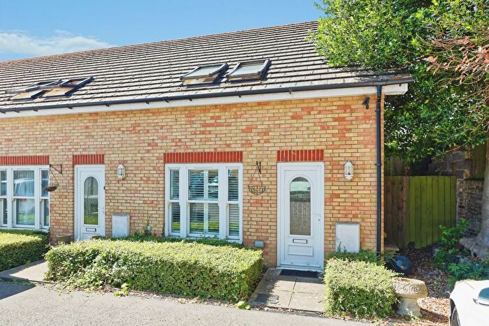 2 Bedroom Bungalow For Sale In Jardins Close, Ramsgate, Kent, CT11