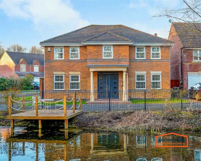 Houses for sale & to rent in WS8 6GD, Silver Street, Brownhills Walsall