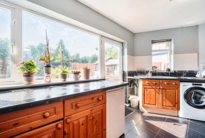 3 Bedroom Semi-Detached House For Sale In Montagu Road, Oxford, Oxfordshire, OX2