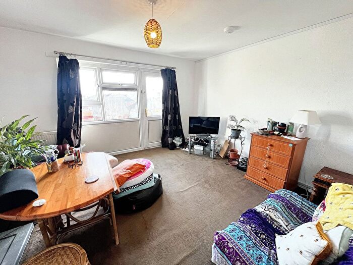 1 Bedroom Flat To Rent In Rosemary Close, Coventry, CV4
