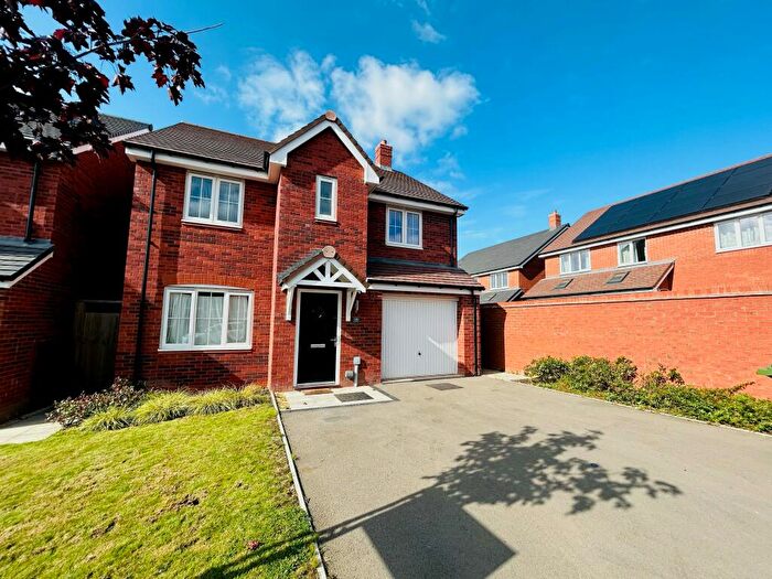 4 Bedroom Detached House To Rent In Farnes Close, Lighthorne Heath, Leamington Spa, CV33