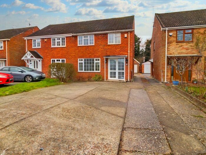 3 Bedroom Semi-Detached House To Rent In St. Marys Drive, Crawley, RH10