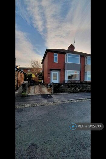 3 Bedroom Semi-Detached House To Rent In Keeling Street, Newcastle-Under-Lyme, ST5