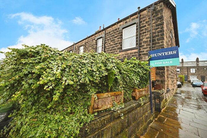 2 Bedroom End Of Terrace House For Sale In Wells Mount, Guiseley, Leeds, LS20