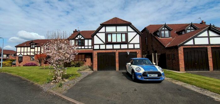 5 Bedroom House To Rent In Farmfield Drive, Tytherington, Macclesfield, SK10