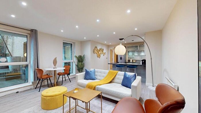 1 Bedroom Serviced Apartments To Rent In Lombard Road, London, SW11