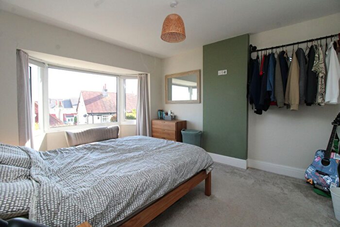 3 Bedroom Semi-detached House For Sale In Eden Grove, Paignton, TQ3