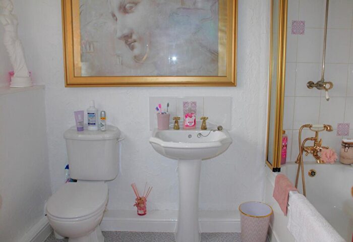2 Bedroom Cottage For Sale In Church Street, Nettleton, LN7