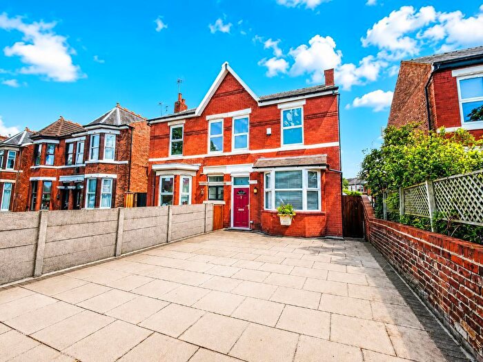3 Bedroom Semi-Detached House For Sale In Manning Road, Southport, Merseyside, PR8