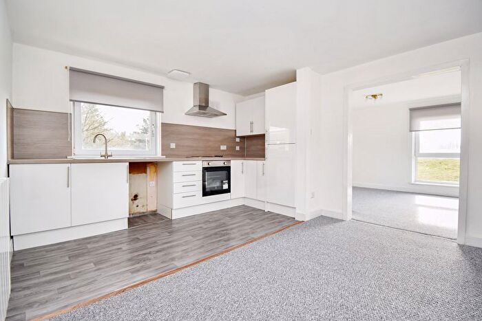 2 Bedroom Flat To Rent In Oak Road, Cumbernauld, Glasgow, G67