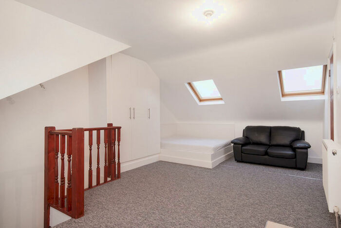 Studio To Rent In Chamberlayne Road, Kensal Rise, NW10