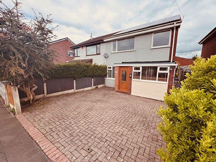 3 Bedroom Semi Detached House For Sale In Newmount Road, Fenton, Stoke-On-Trent, ST4