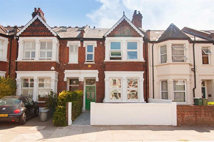 5 Bedroom Terraced House To Rent In Maldon Road, London, W3