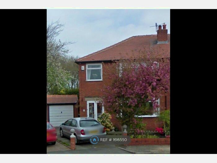 3 Bedroom Semi-Detached House To Rent In Mellor Drive, Worsley, Manchester, M28