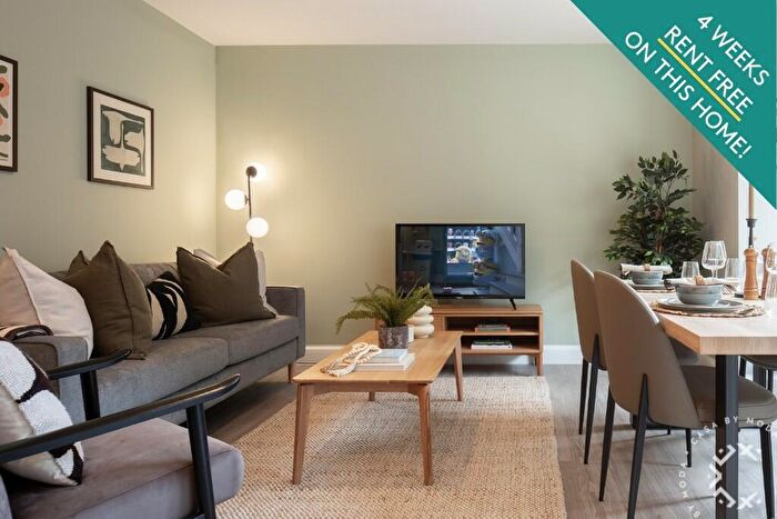 4 Bedroom Town House To Rent In Casa, Abbey Court, Leeds, West Yorkshire, LS5