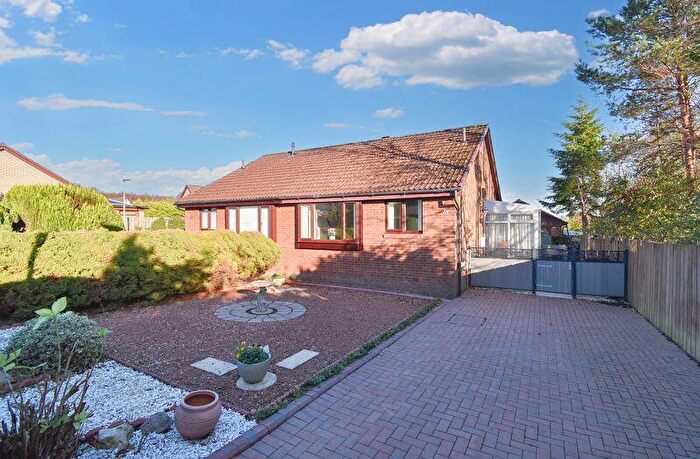 2 Bedroom Semi-Detached Bungalow For Sale In Turnberry Gardens, Westerwood, G68