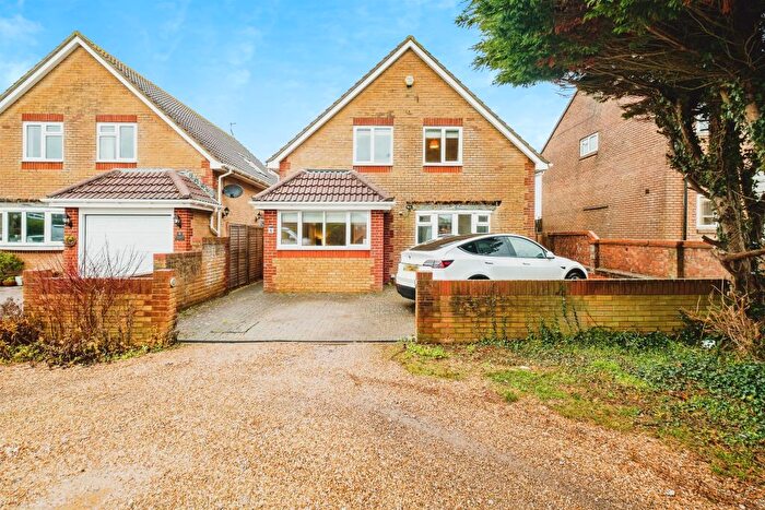 4 Bedroom Detached House For Sale In Swallows Close, Lancing, BN15