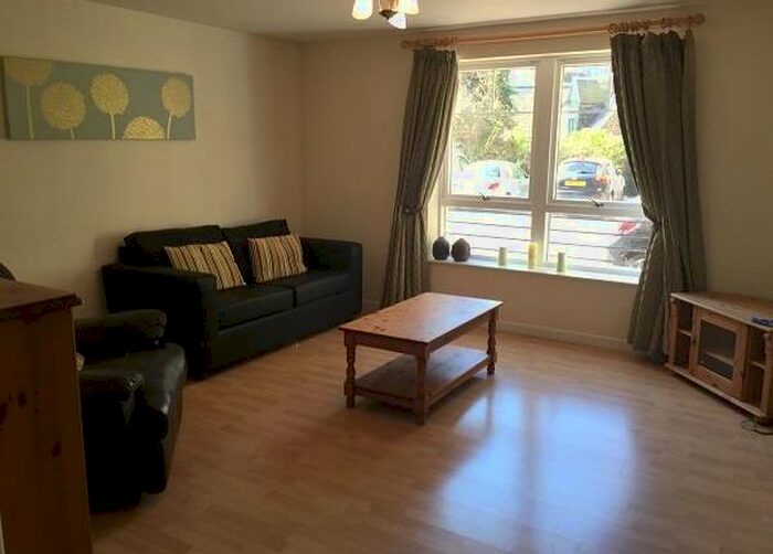 2 Bedroom Flat To Rent In Justice Mill Brae, Aberdeen, AB11