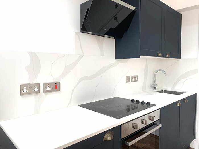 Flat To Rent In St Anns Road, Harringay, N15