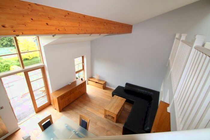 2 Bedroom Flat To Rent In Kingsmead Road, High Wycombe, HP11