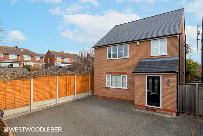 4 Bedroom Detached House To Rent In Wheelers Close, Nazeing, EN9