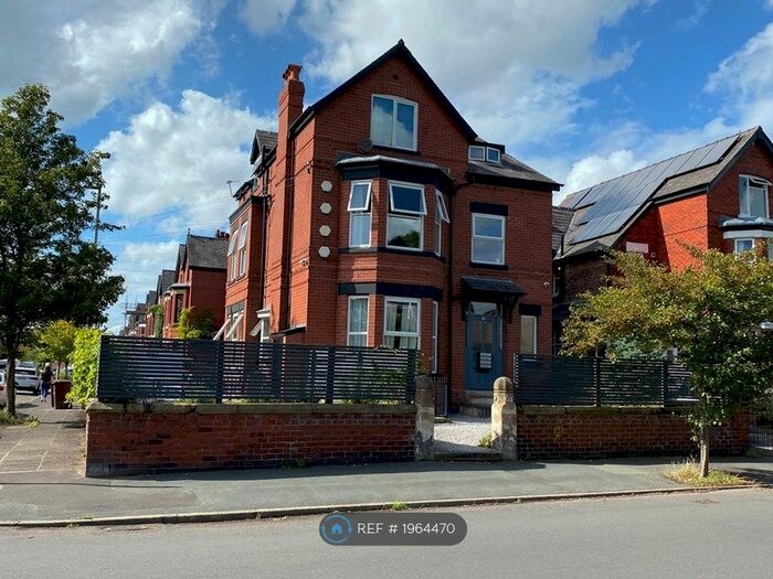 2 Bedroom Flat To Rent In Egerton Road North, Manchester, M21
