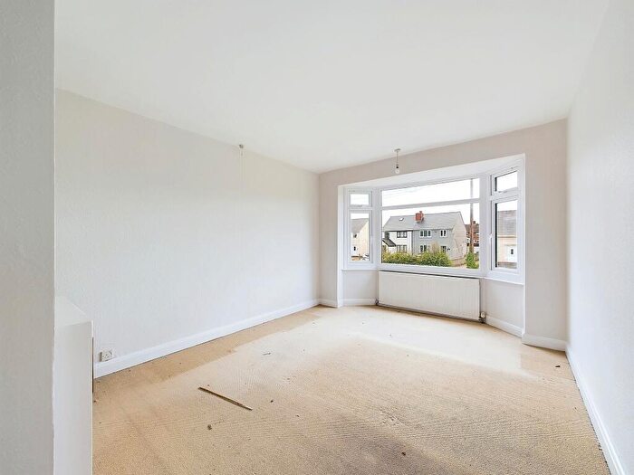 3 Bedroom Semi-Detached House For Sale In Williamthorpe Road, North Wingfield, Chesterfield, S42