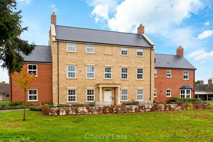 2 Bedroom Apartment To Rent In Astrop Grange, King`s Sutton, OX17