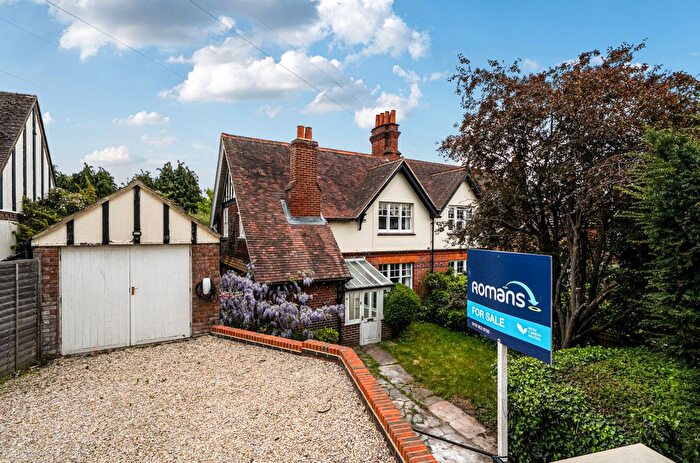 3 Bedroom Semi-Detached House For Sale In Berkeley Avenue, Reading, Berkshire, RG1