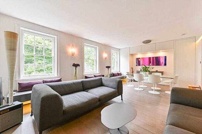 3 Bedroom Flat For Sale In Montagu Square, Marylebone, London, W1H