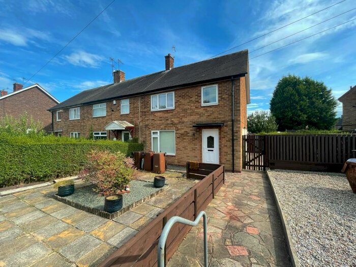 3 Bedroom Semi-Detached House To Rent In Pedmore Valley, Nottingham, NG5