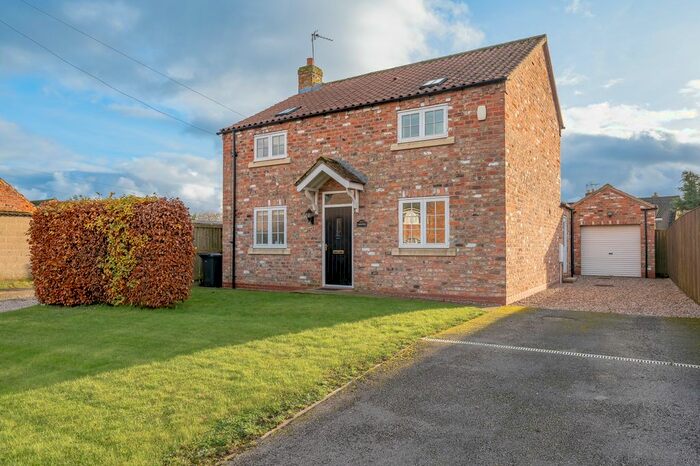 3 Bedroom Detached House For Sale In North Back Lane, Stillington, York, YO61